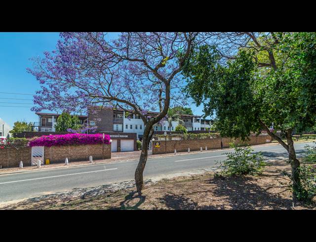 1 BEDROOM APARTMENT FOR SALE IN WENDYWOOD